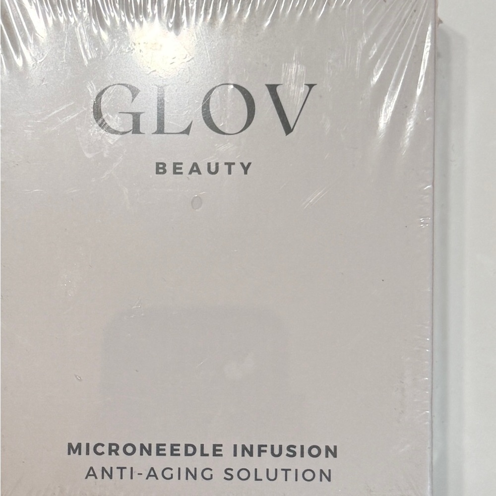 GLOV Beauty Microneedle Infusion Anti-Aging Solution